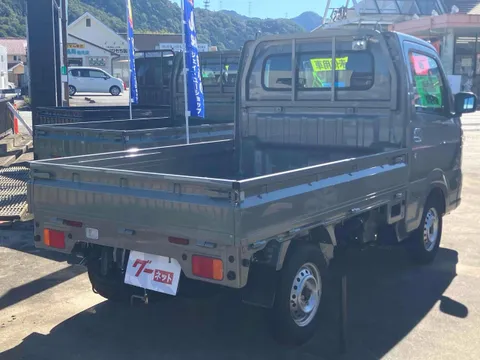 Nissan Clipper Truck