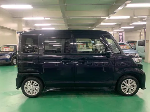 Suzuki Spacia Custom