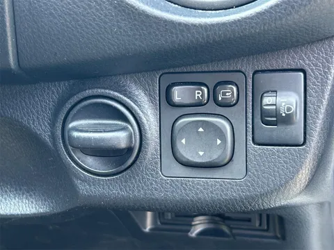 Toyota Yaris (Vitz)