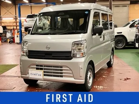 Nissan Clipper Van
