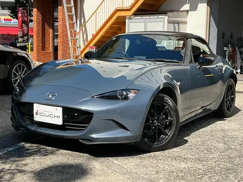 Mazda MX-5 (Roadster)