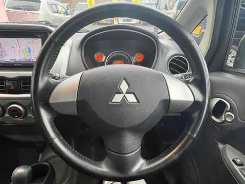 Mitsubishi I