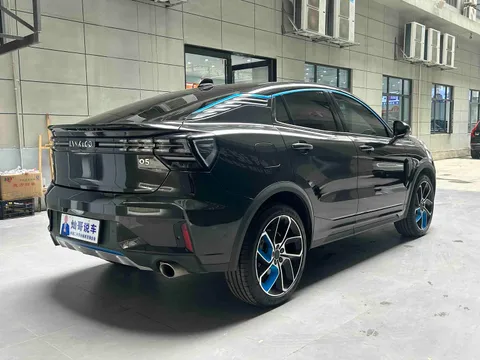 Lynk & Co 05