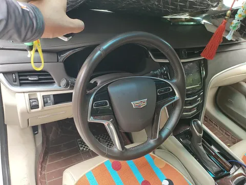Cadillac XTS