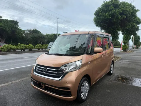 Nissan Dayz Roox