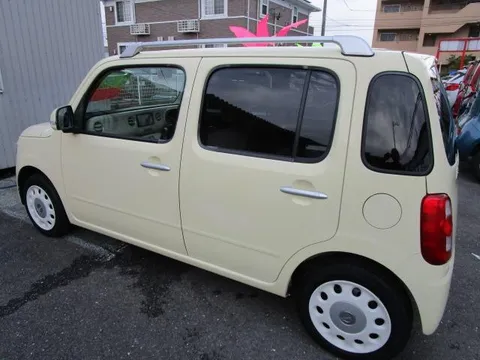 Daihatsu Mira Cocoa