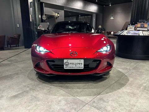 Mazda MX-5 (Roadster)