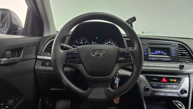 Hyundai Elantra (Avante)