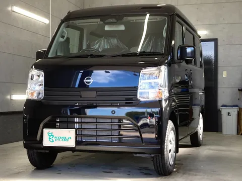 Nissan Clipper Van
