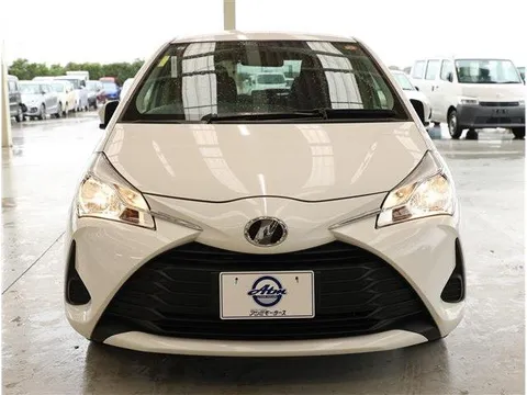 Toyota Yaris (Vitz)