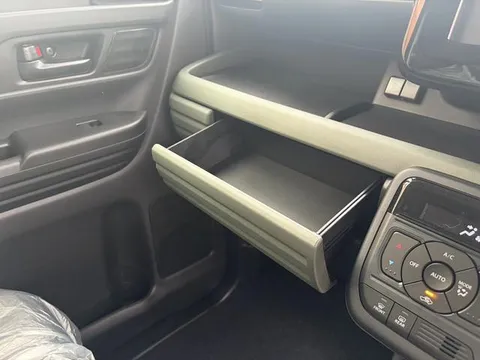 Suzuki Spacia Gear