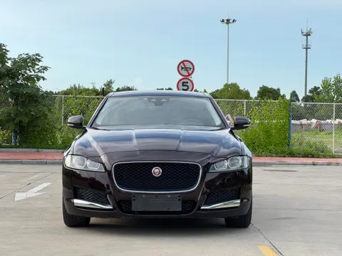 Jaguar XFL