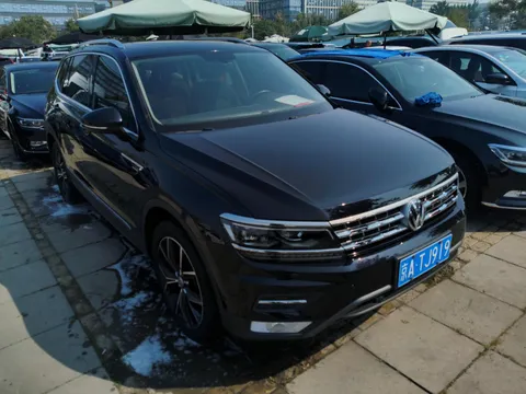 Volkswagen Tiguan L