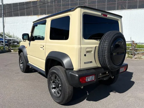 Suzuki Jimny Sierra