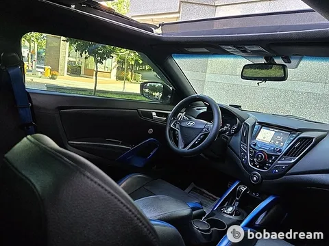 Hyundai Veloster