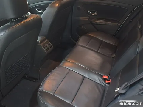 Renault SM3