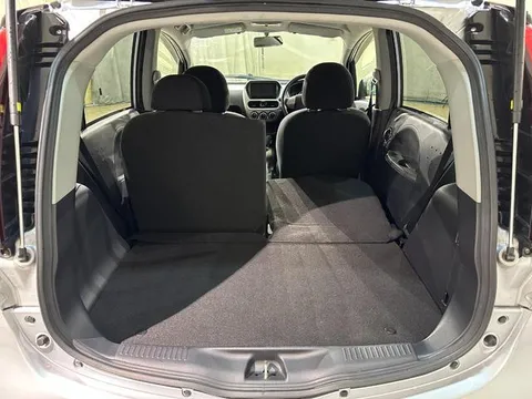 Mitsubishi I