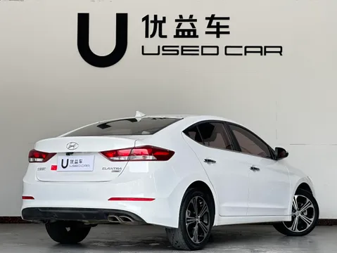 Hyundai Elantra (Avante)