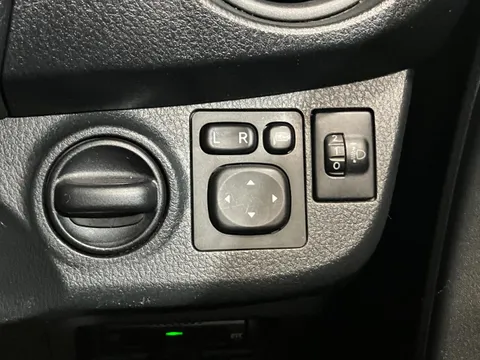 Toyota Yaris (Vitz)