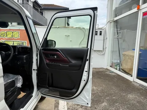 Suzuki Spacia Custom