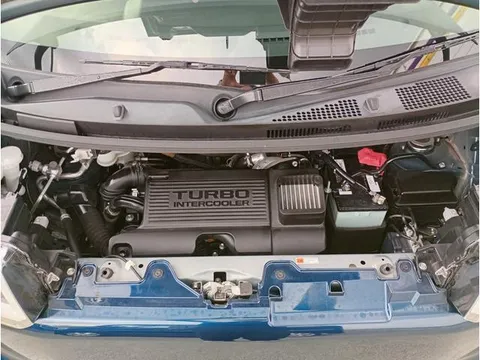 Toyota Pixis Mega