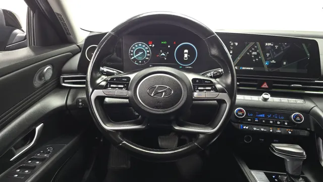 Hyundai Elantra (Avante)