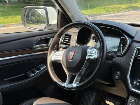 Roewe RX8