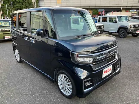 Honda N-BOX Custom