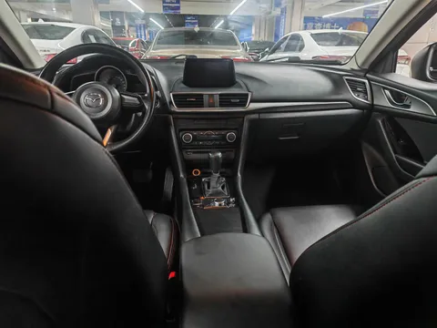 Mazda Mazda 3