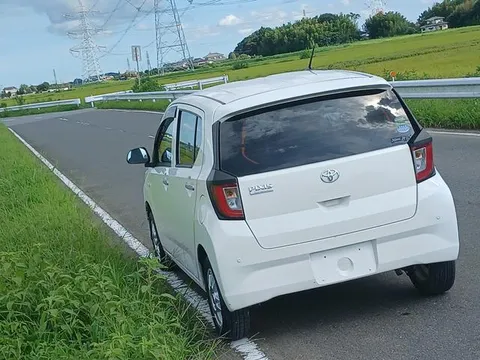 Toyota Pixis Epoch