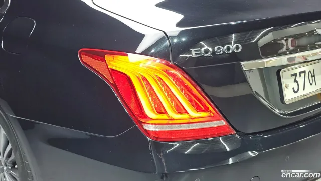 Genesis G90 (EQ900)