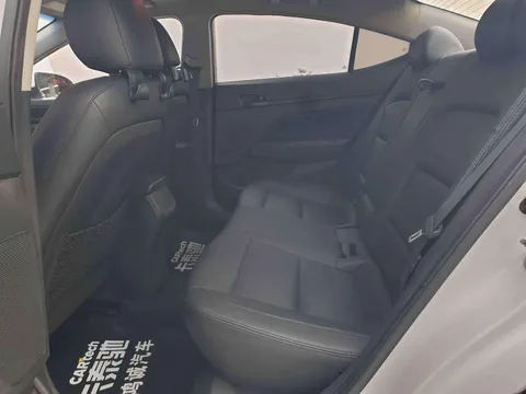 Hyundai Elantra (Avante)