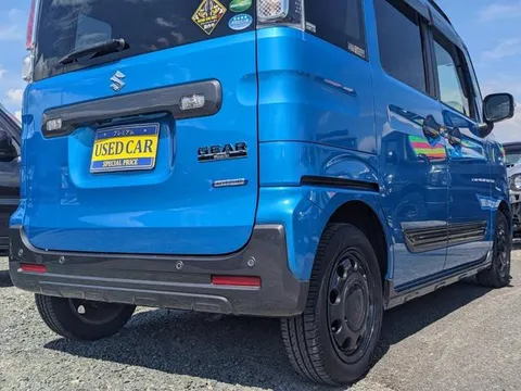 Suzuki Spacia Gear