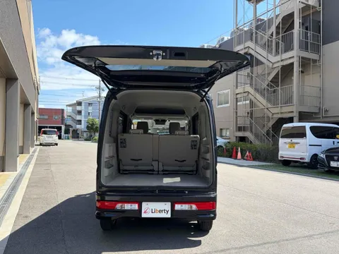 Nissan Clipper Rio