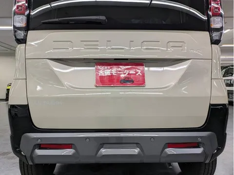 Mitsubishi Delica Mini