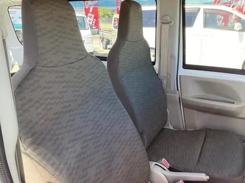 Mitsubishi Minicab Van