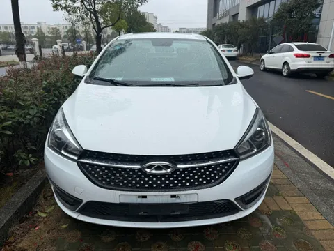 Chery Arrizo 5