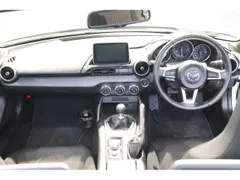 Mazda MX-5 (Roadster)