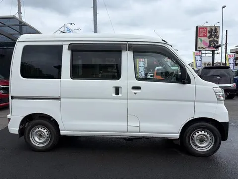 Daihatsu Hijet Cargo