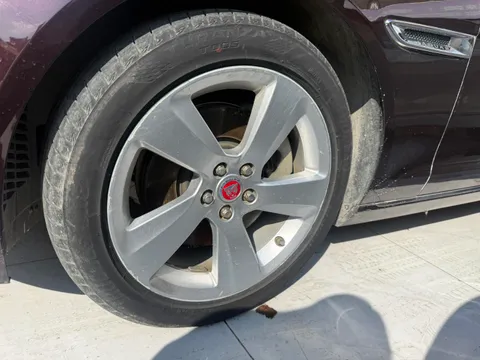 Jaguar XFL