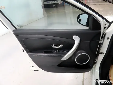 Renault SM3