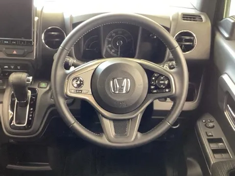 Honda N-WGN Custom