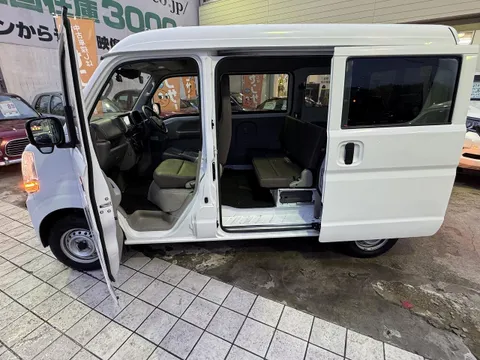 Nissan Clipper