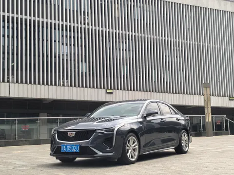 Cadillac CT4