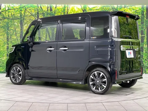 Suzuki Spacia Custom
