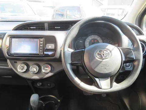 Toyota Yaris (Vitz)