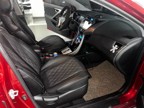 Hyundai Elantra (Avante)