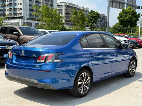 Peugeot 408