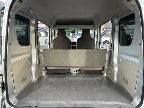 Mitsubishi Minicab Van