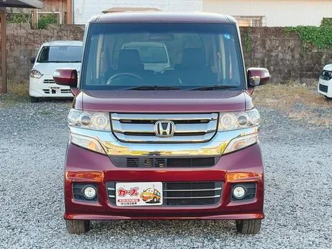 Honda N-BOX Custom